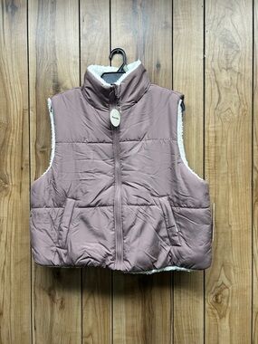 No Boundaries Mauve Puffer Vest with Sherpa Lining